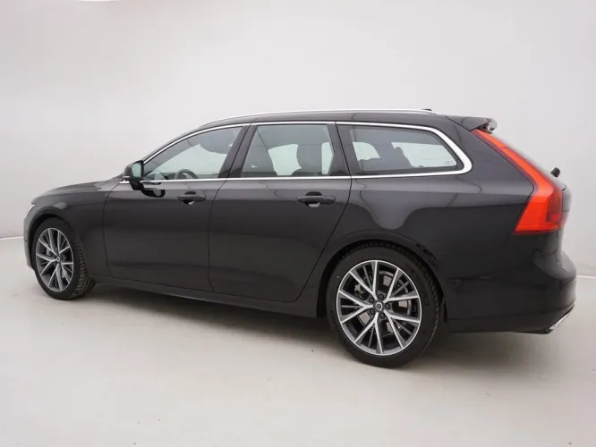 Volvo V90 2.0 T4 190 Geartronic R-Design + GPS + Leder/Cuir Sport Seats + LED Lights + Harman/Kardon Image 3